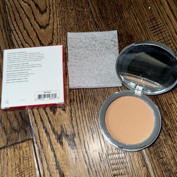 NWT MIRABELLA PURE PRESS 4 Powder Foundation - Picture 2 of 7